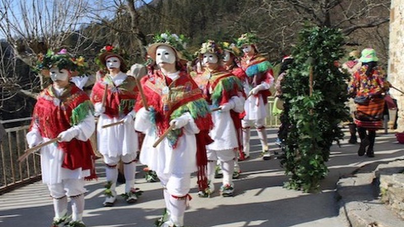 San Blas egunean hasiko ditugu Aratosteak, koko-dantzekin
