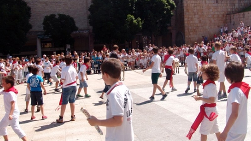 San Fermin ospatu dute Astixako umeek