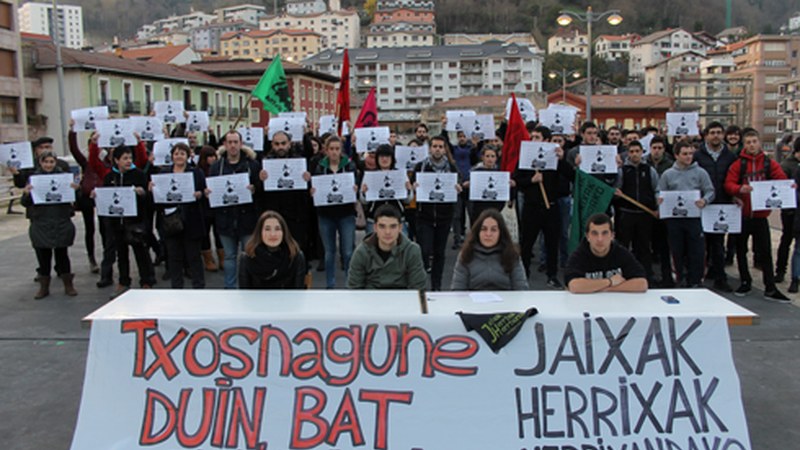 San Juan jaietan txosnak ipintzeko "gune duina" aldarrikatu dute