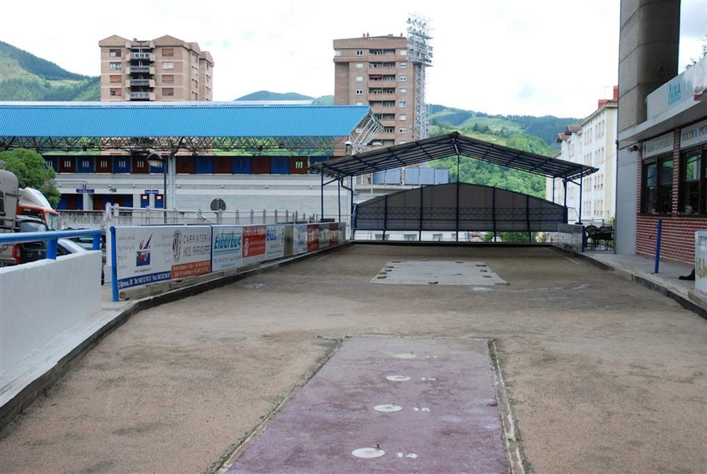 San Kristobal ospatzeko jarduerak egingo dituzte Ipuruako bolatokian