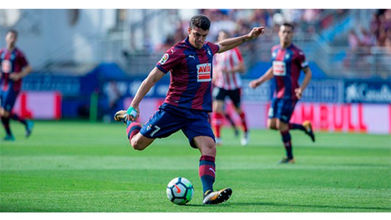 San Mames hartuko dute gaur eibarzaleek