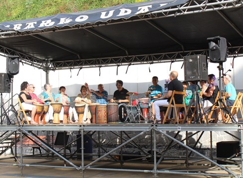 San Pedro jaiak batukadaren erritmora