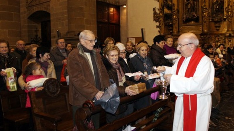 Sanblas opilak bedeinkatzeko meza bereziak egingo dituzte eliza guztietan