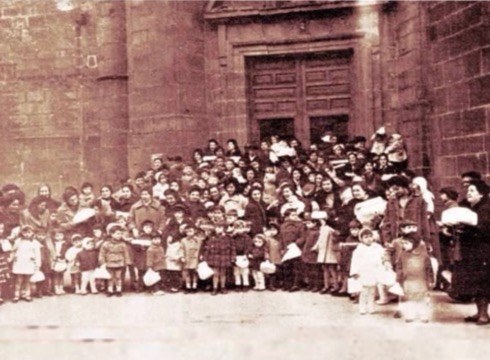 Sanblasak bedeinkatzera eramango dituzte eibartar askok gaur