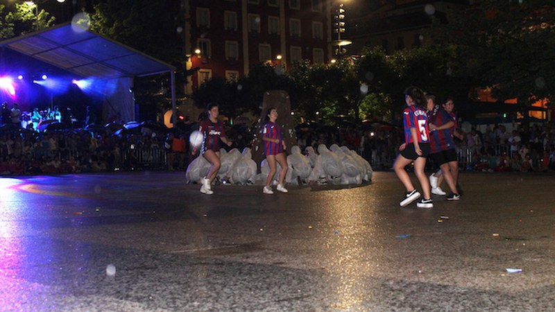 [SANJUANAK 2022] Sua, dantzak eta danborrada