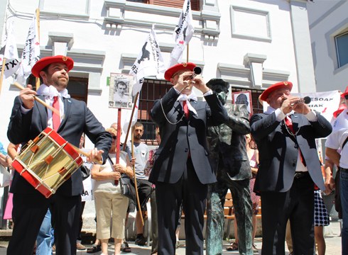 Sanjuanetako argazkiak etengabe argitaratuko ditugu etakitto.eus-eko mediatekan