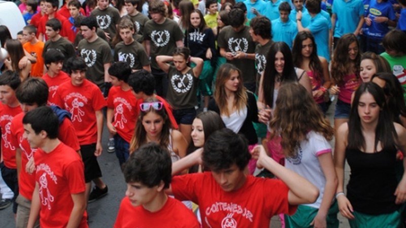 Sanjuanetan parte hartuko duten kuadrilekin bilera