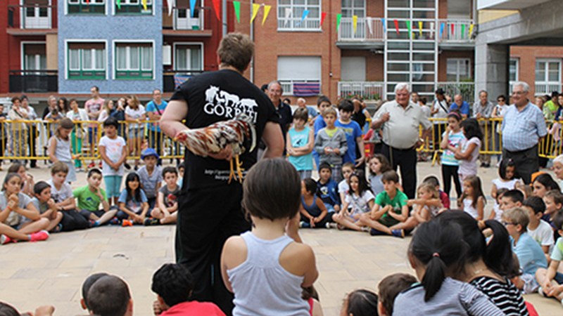 Sanjuanetatik Sanpedroetara, jaiek ez dute etenik Eibarren