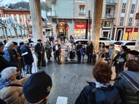 Santa Agedaren omenezko bi kalejira egin ziren atzo arratsaldean, Eibarko Musika Eskolaren ekimenez