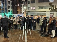 Santa Agedaren omenezko bi kalejira egin ziren atzo arratsaldean, Eibarko Musika Eskolaren ekimenez