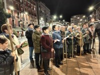 Santa Agedaren omenezko bi kalejira egin ziren atzo arratsaldean, Eibarko Musika Eskolaren ekimenez