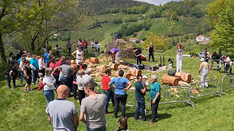 Santa Kurutz jaietako egitaraua ezagutzera eman dute