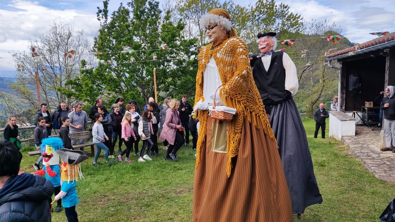 Santa Kurutzeko jaietan primeran ibili ziren