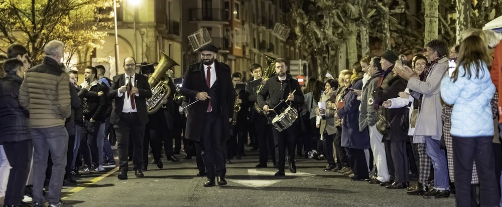 Santa Zezilian Eibarko Musika Bandarekin batera abesteko kantu-paperak banatuko dituzte