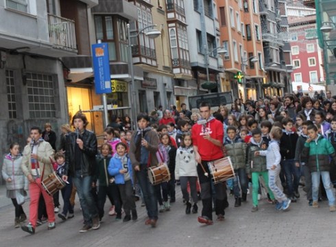 Santa Zeziliaren omenezko kalejira egingo dute gaur Musika Eskolako ikasleek