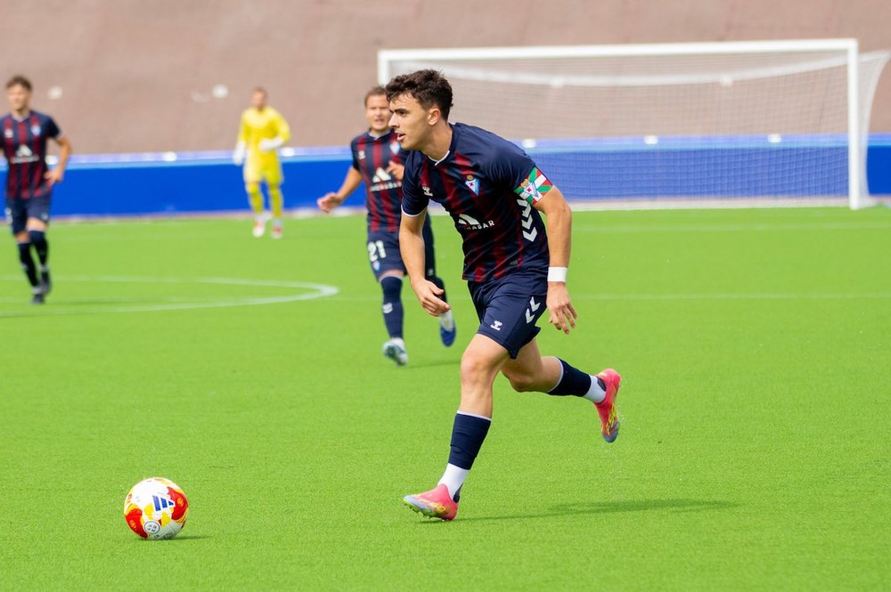 SD Eibar B-k deskontuan irauli zuen markagailua Alfarori irabazteko
