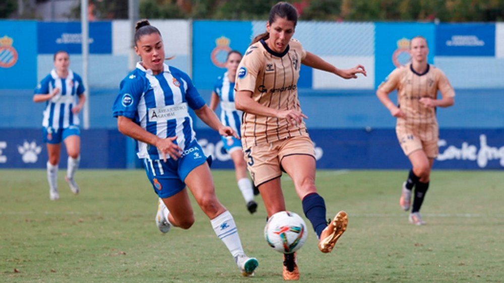 SD Eibar-ek galdu egin du lehen garaipenaren bila zebilen Espanyolen aurka