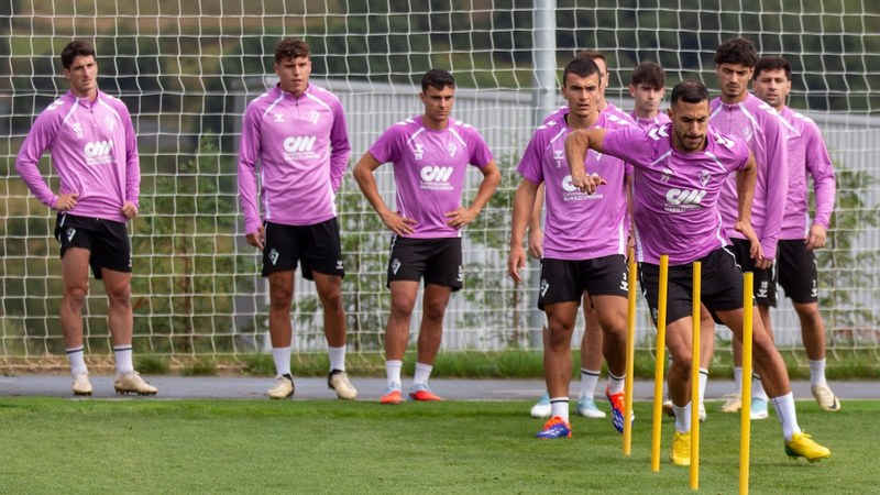 SD Eibar-en lehen taldeak asteburuko partiduetara begira