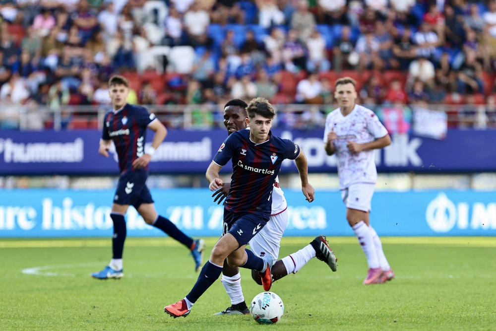 SD Eibar Las Palmasen aurkako partidua prestatzen hasi da
