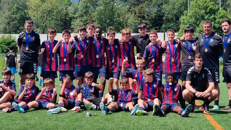 SD Eibarko Infantil Txiki taldeak Euskadiko Txapelketa jokatuko du