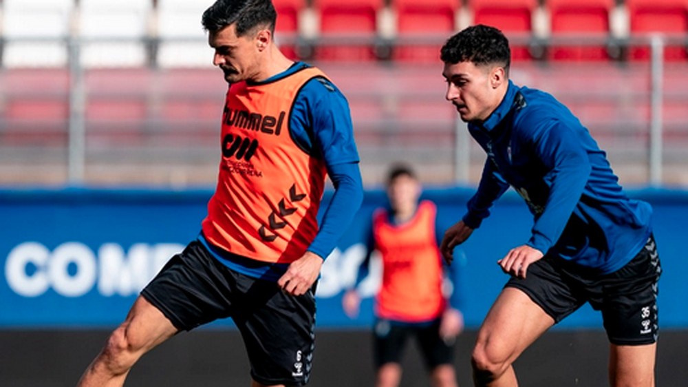 SD Eibarrek Almeria aurkari zaila izango du gaur Ipuruan