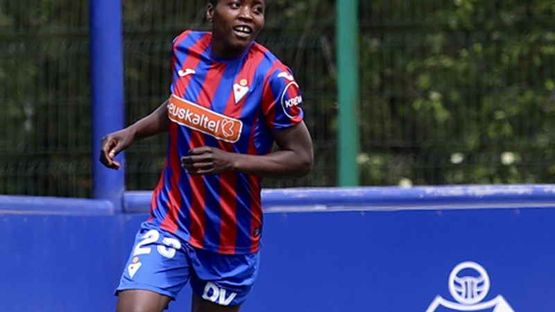 SD Eibarren jokatu zuen Kundananji emakumezkoen futboleko traspasorik garestiena da