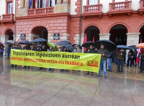 Sektore publikoko beharginen eskubideen aldeko elkarretaratzea