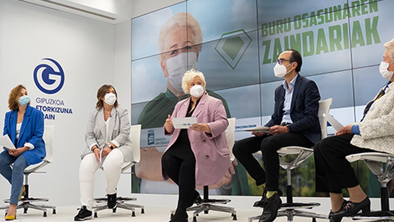 Senideen garrantzia azpimarratu nahi duen "Buru osasunaren zaindariak" kanpaina aurkeztu du Agifesek