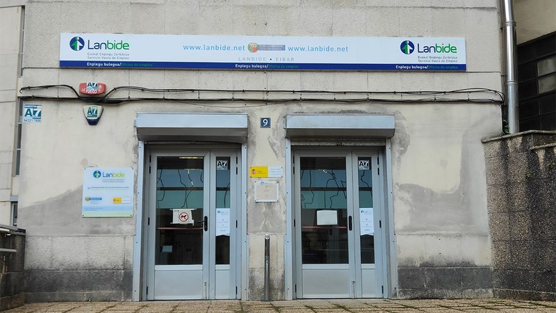 SEPEren itxiera “publikoa abandonatzearen erakusgarria” dela salatu du LAB sindikatuak