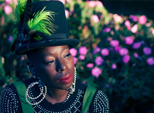 Shirley Davis & The Silverbacks bihar Coliseo Antzokian