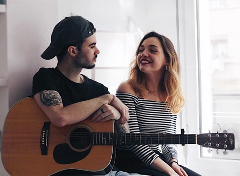 Sofia Machin (abeslaria): “Modan dagoen abesti bat igotzen dugu astero Youtubera”