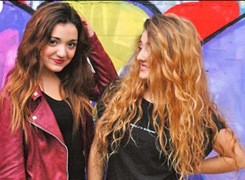 Sofia&Nuria gazteen kontzertu akustikoa, barixakuan El Corte Inglesean