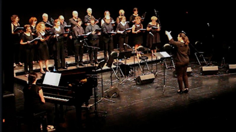 Sostoa abesbatzak Tarragonan abestuko du bihar