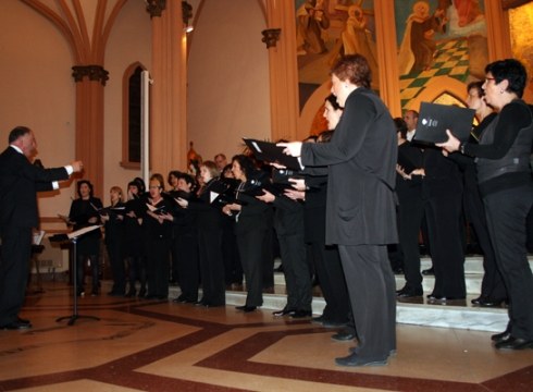 Sostoa abesbatzak kontzertu sakroa eskaini zuen Karmelitetan