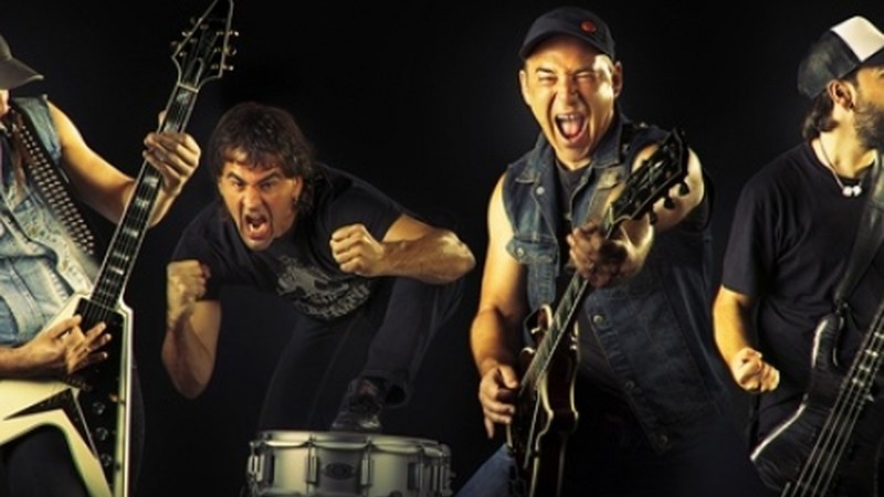 Su Ta Gar bizi-bizirik, gaur gauean Untzagan