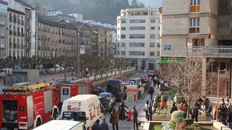 Suhiltzaileak Urkizuko etxe batera joan dira eguerdian