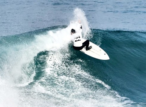 Surf ikastaroan izena emateko epe zabalik egongo da maiatzaren 24ra arte