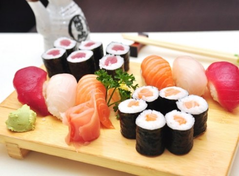 Sushi gauak antolatu dituzte Beleko tabernan