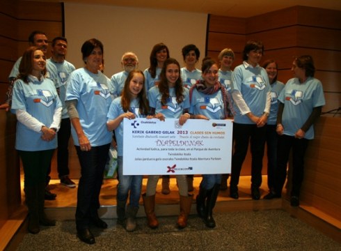 Tabakoaren kontrako kanpainako sariak banatu dituzte