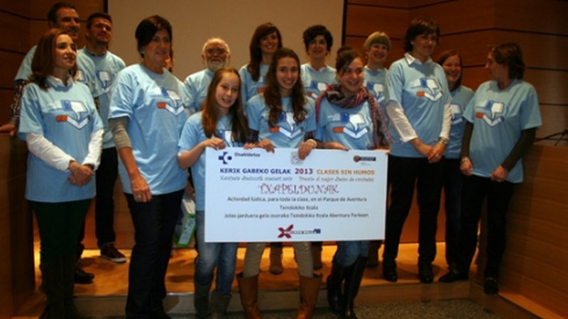 Tabakoaren kontrako kanpainako sariak banatu dituzte