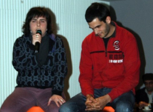 Tabernako saioarekin zapatuko bertso-bazkarirako motorrak berotzen hasi dira Kultun