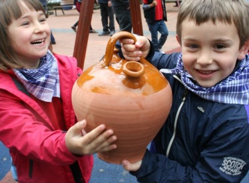 Tantanez Tantan: euskeraren giza katea badator