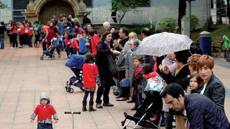 Tantanez Tantan, Urkusuko iturritik Untzagaraino… euskararen aldeko olatua osatuko dugu bihar