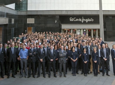 Tarta erraldoia El Corte Inglesaren 5 urteak ospatzeko