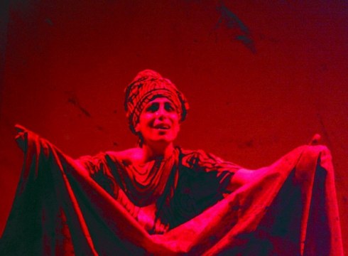 Teatro Meridional taldeak Negra taularatuko du gaur Hezkuntza Esparruan