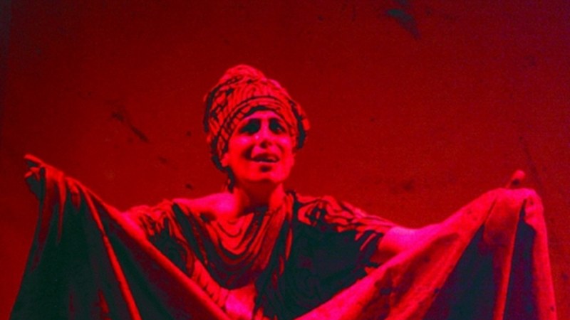 Teatro Meridional taldeak Negra taularatuko du gaur Hezkuntza Esparruan