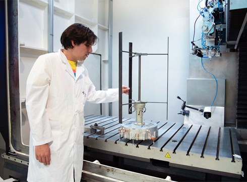 Tekniker-en Marteko girora egokitutako turbina eoliko baten prototipoa egin dute