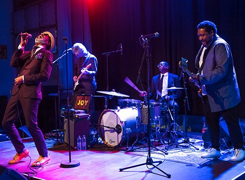 The Reverend Shawn Amos-en kontzertua hartuko du Portaleak domekan