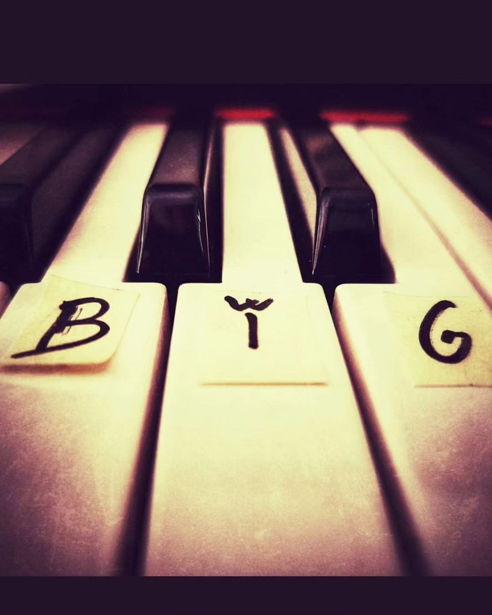 The Vartools taldeak Walter Tuzzeoren omenezko abestia kaleratu du: B.I.G.