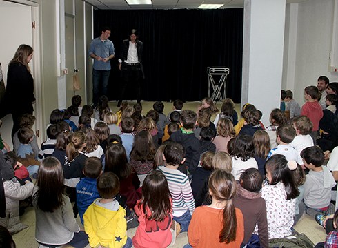 TOR Magoaren ikuskizun arrakastatsua hartu zuen ...eta kitto!-k